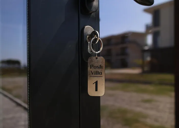 别墅 Posh 1 卡瓦亚